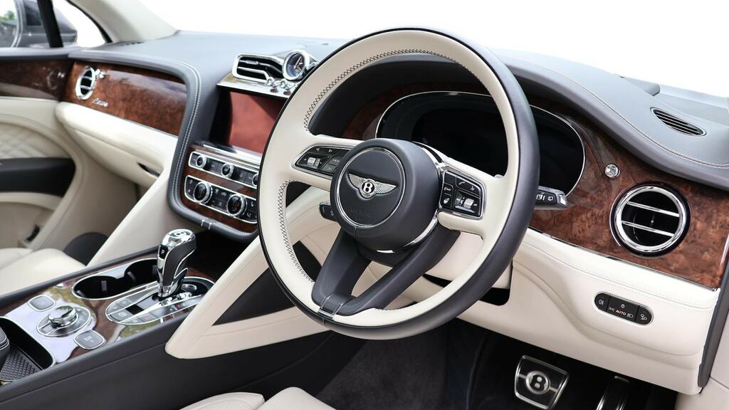 Bentley Bentayga Azure V8 #9