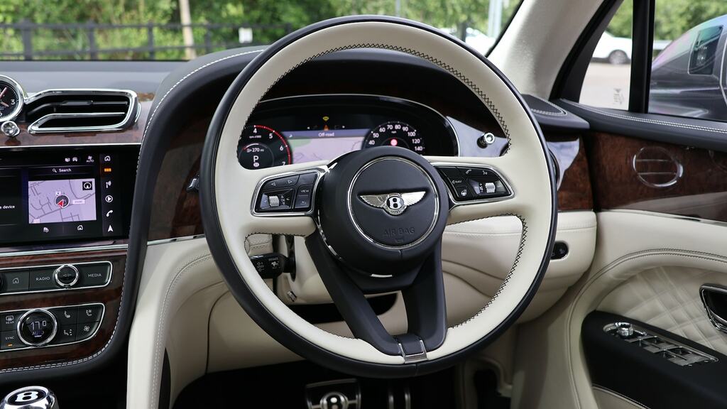 Bentley Bentayga Azure V8 #19