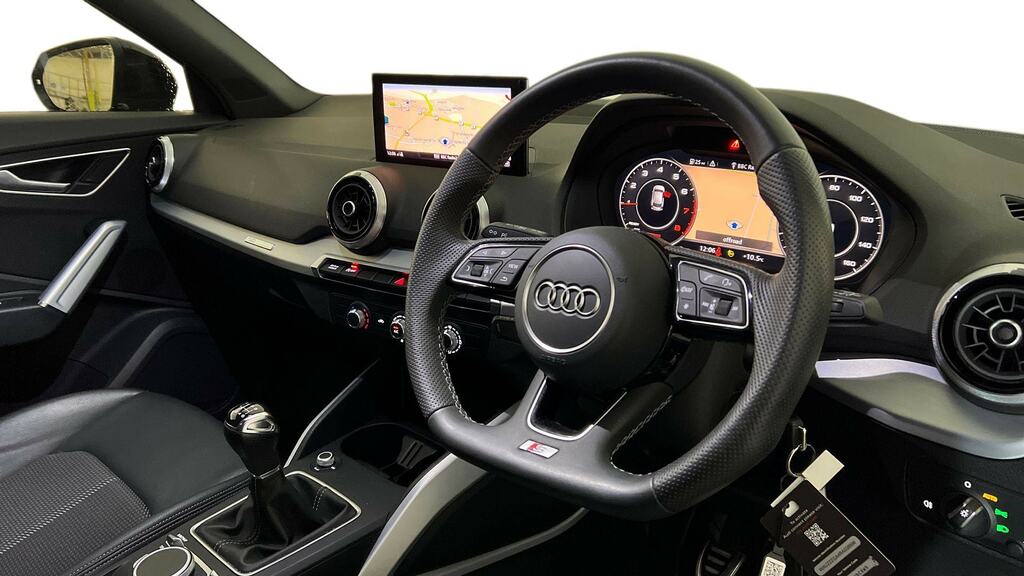 Audi Q2 30 Tfsi Black Edition FP24LRL Blue #6