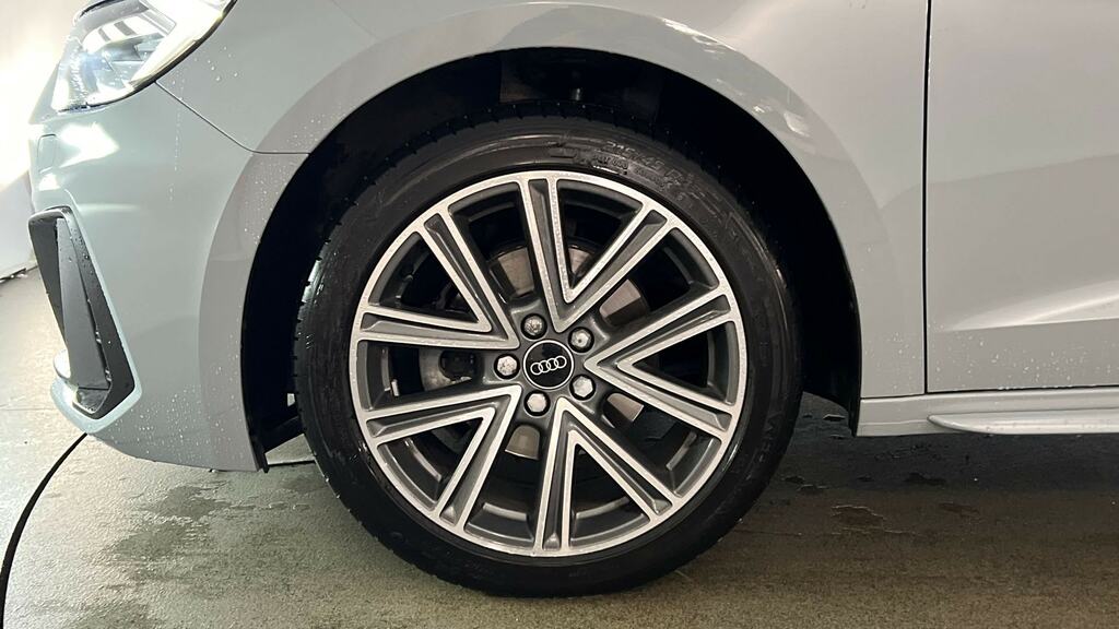 Audi A1 30 Tfsi 110 S Line YD23CXT Grey #5