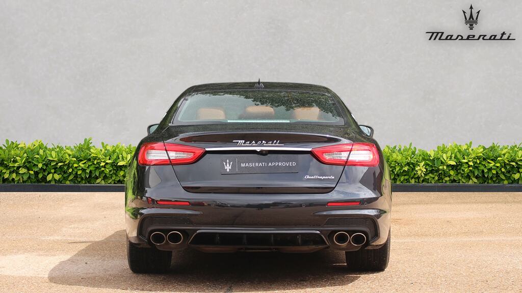 Maserati Quattroporte V6 Gransport Black #5