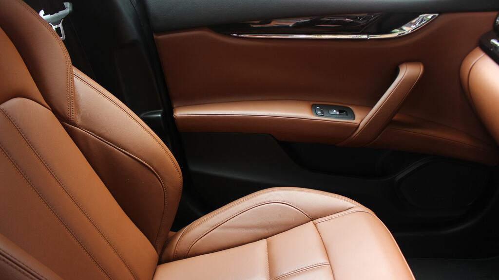 Maserati Quattroporte V6d 4dr Auto Red #17