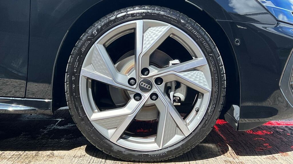 Audi A3 1.5 Tfsi 150 Black Ed S Tronic Tech Pack Pro YE75ZYR Black #5