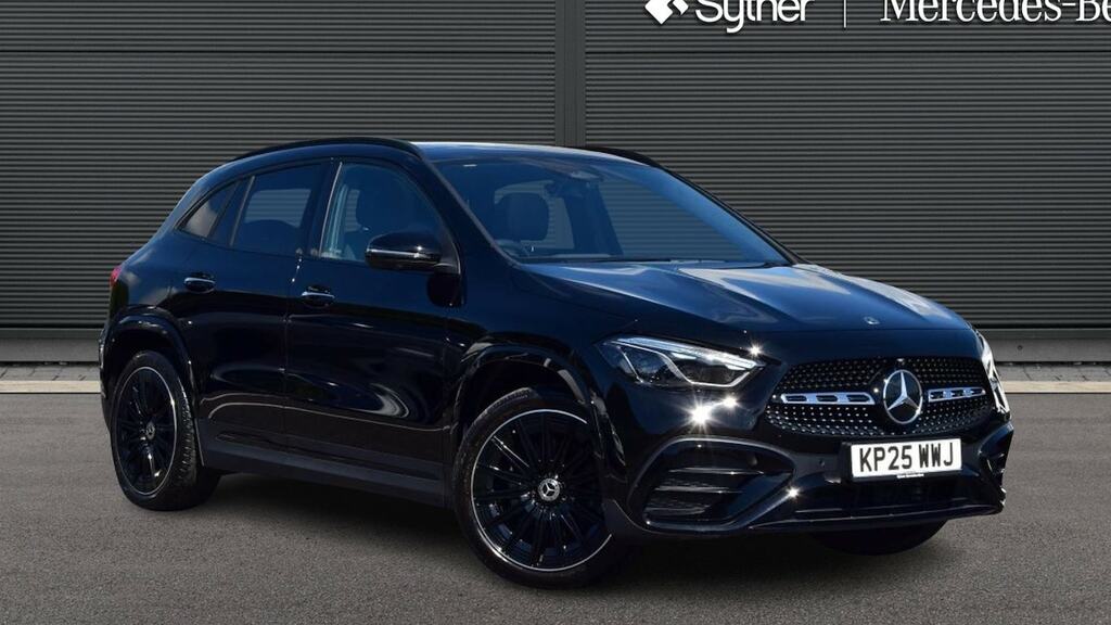 Mercedes-Benz GLA Class Gla 220D 4Matic Amg Line Premium Plus Black