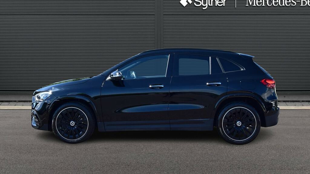 Mercedes-Benz GLA Class Gla 220D 4Matic Amg Line Premium Plus KP25WWJ Black #3