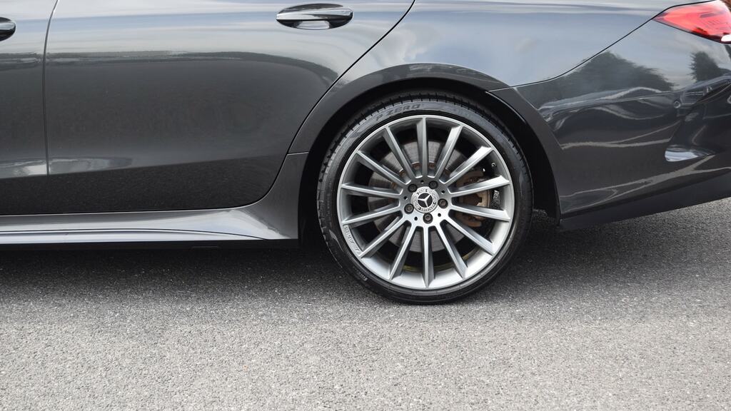 Mercedes-Benz CLS 4Matic Plus Premium Plus Black #5