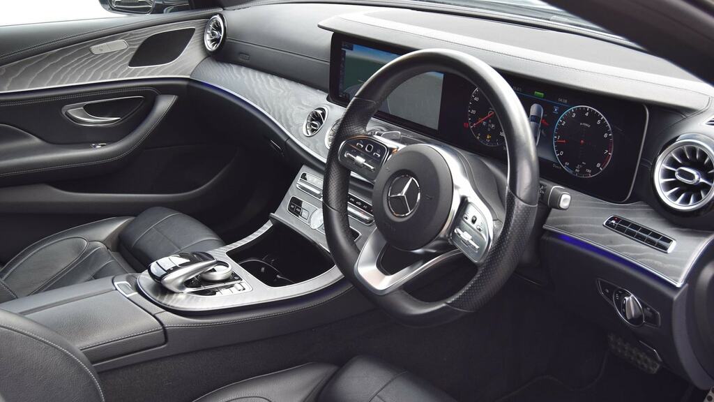 Mercedes-Benz CLS 4Matic Plus Premium Plus Black #3