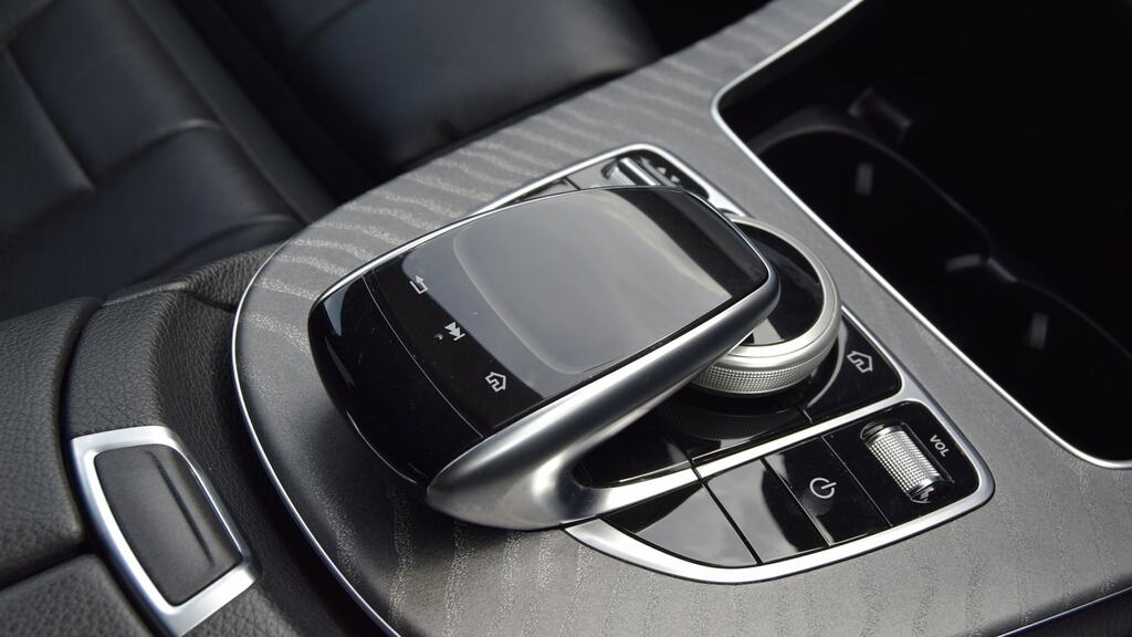 Mercedes-Benz CLS 4Matic Plus Premium Plus Black #19