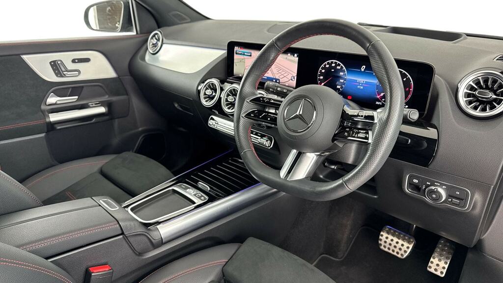 Mercedes-Benz GLA Class Gla 220D 4Matic Amg Line Premium Plus KN25FPX Black #3