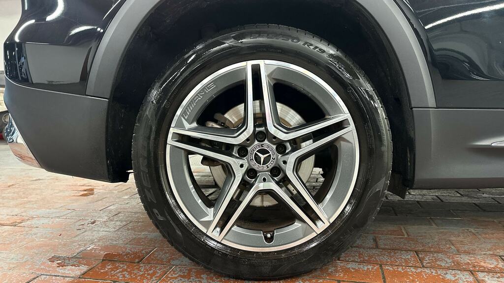 Mercedes-Benz GLB Class Glb 200 Amg Line 7G-tronic Black #5