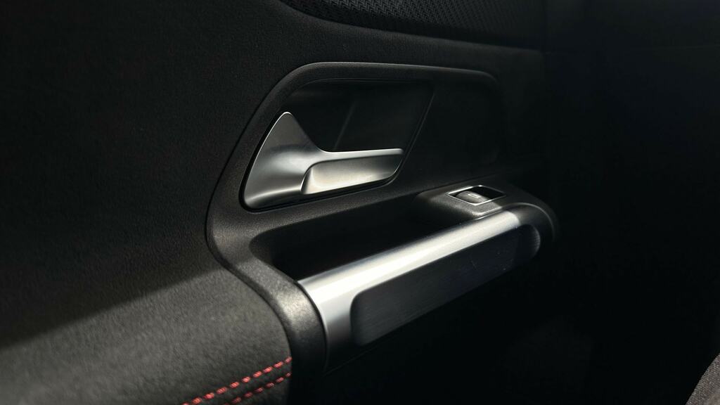 Mercedes-Benz GLB Class Glb 200 Exclsve Lnch Ed M Black #22