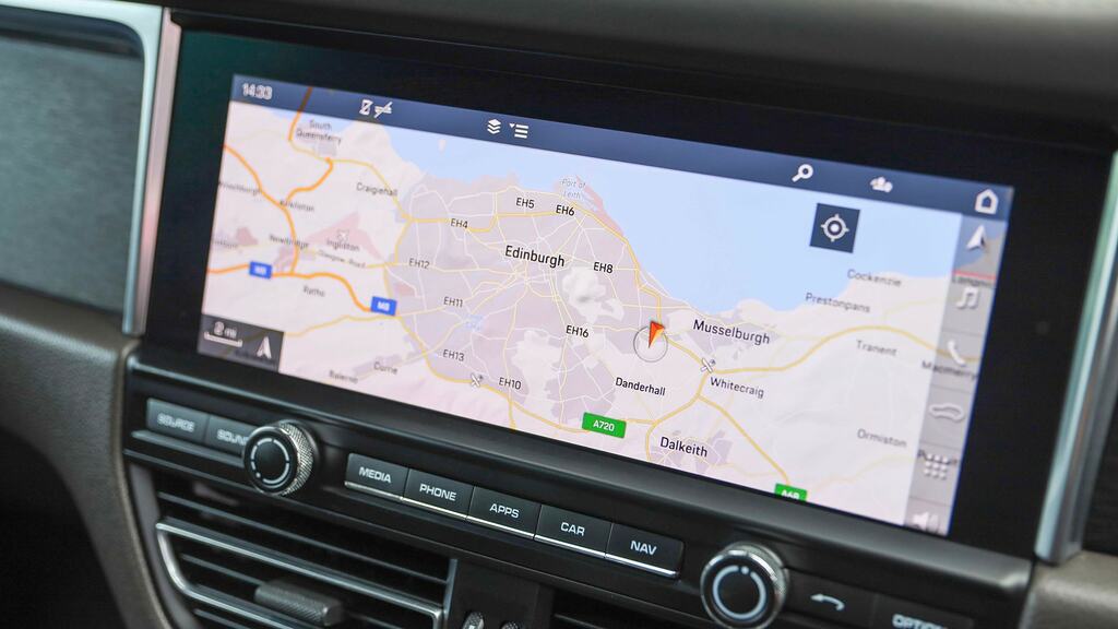 Porsche Macan S Pdk YNZ9641  #17