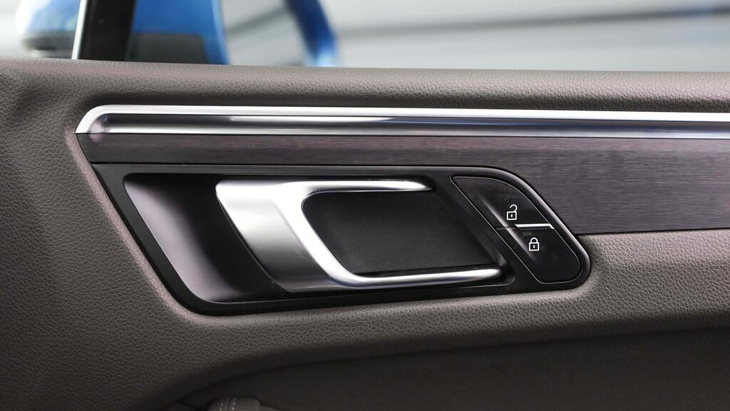Porsche Macan S Pdk YNZ9641  #25