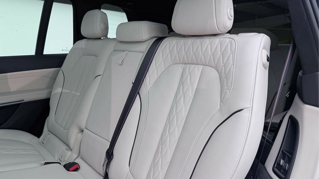 BMW X7 Suv Black #12