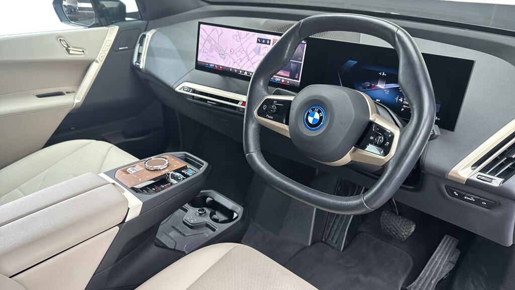 BMW iX 240Kw Xdrive40 M Sport 76.6Kwh Black #6