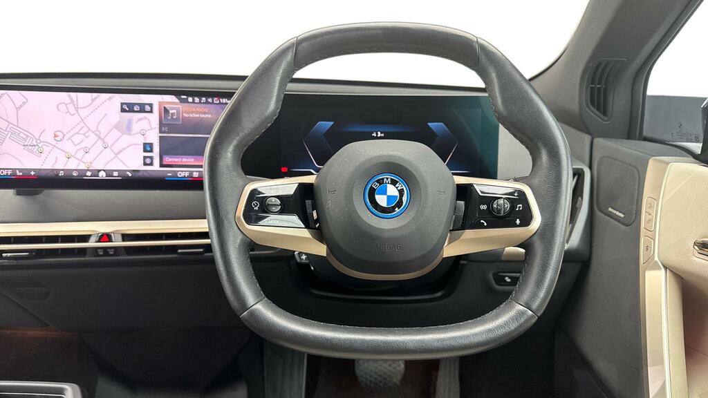 BMW iX 240Kw Xdrive40 M Sport 76.6Kwh Black #5