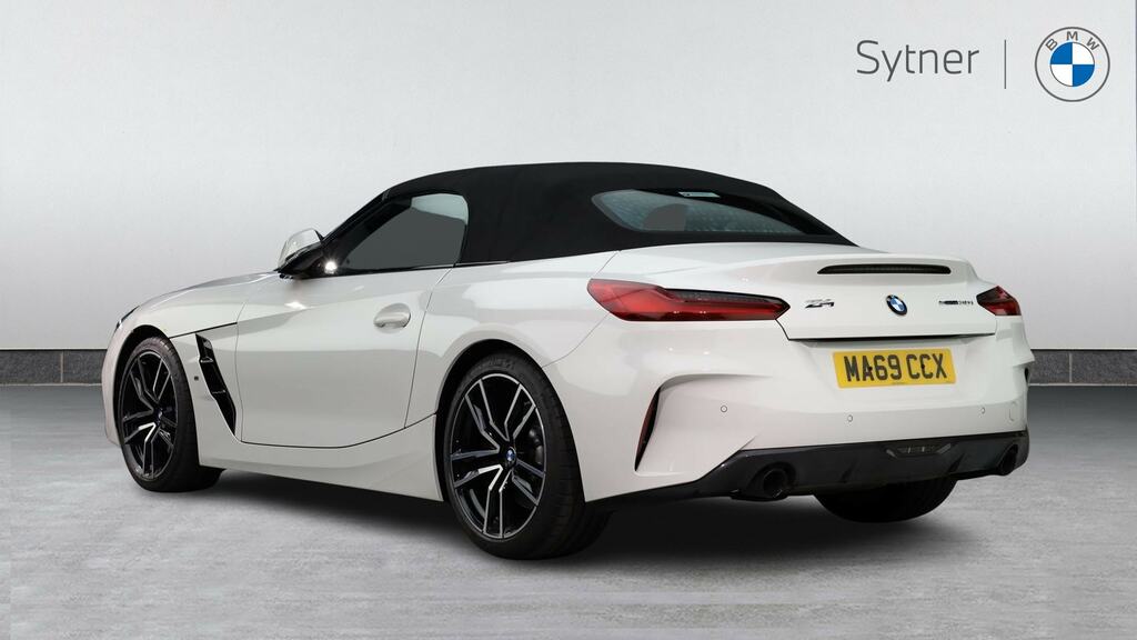 BMW Z4 Sdrive 30I M Sport Pro Pack MA69CCX White #4