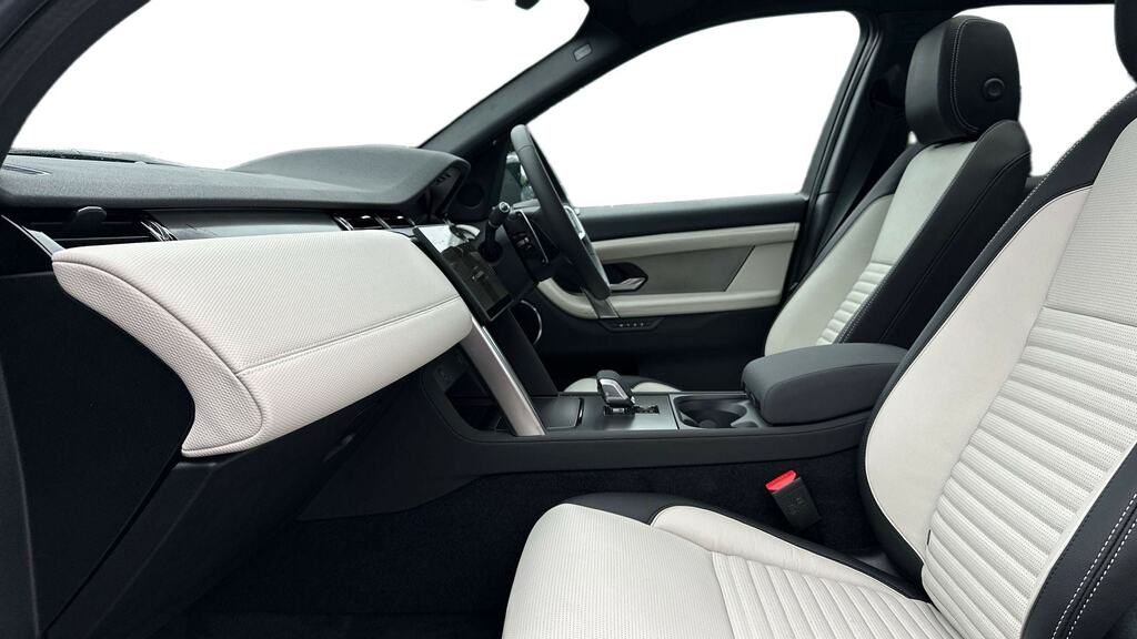 Land Rover Discovery Sport 1.5 P270e Landmark 5 Seat DE26EPU Black #3