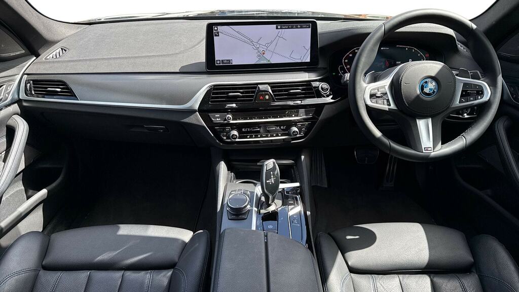 BMW 5 Series 530E M Sport Black #4