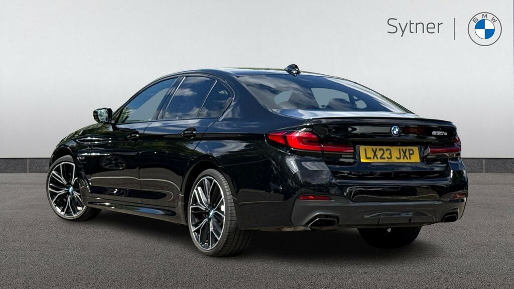 BMW 5 Series 530E M Sport Black #2