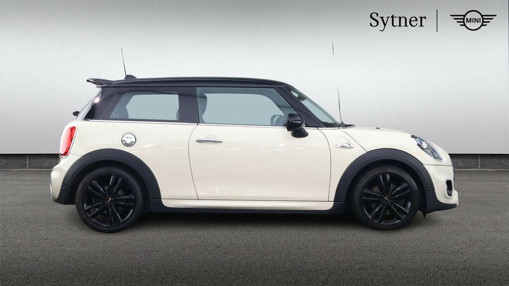 Mini Hatch 2.0 Cooper S Sport II Comfortnav Pack CN19ZXW White #3