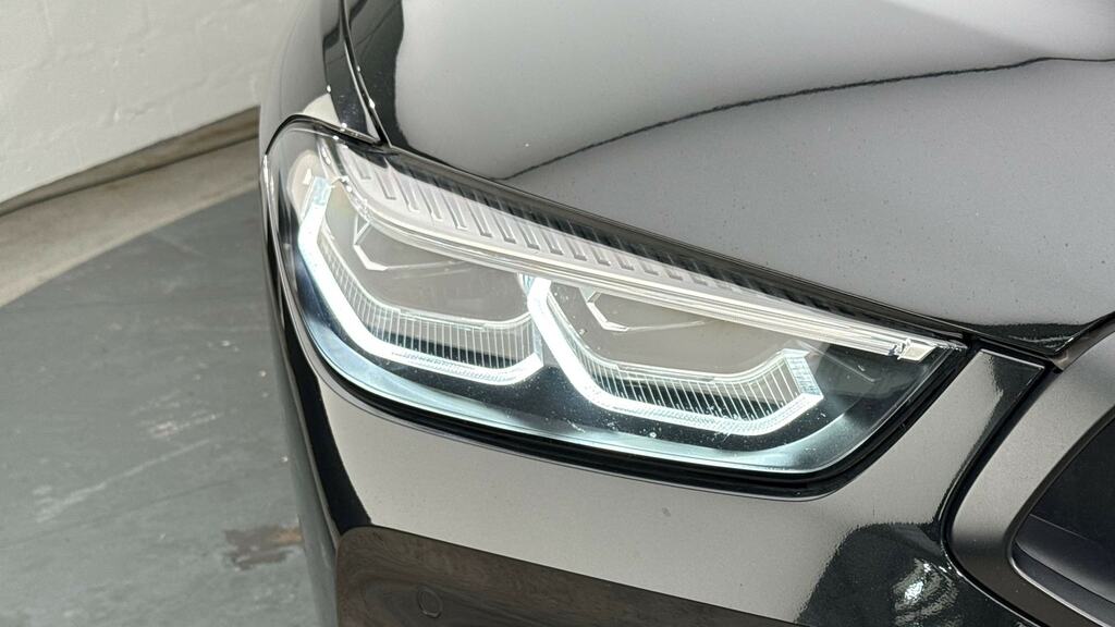 BMW 8 Series 840D Xdrive Green #25