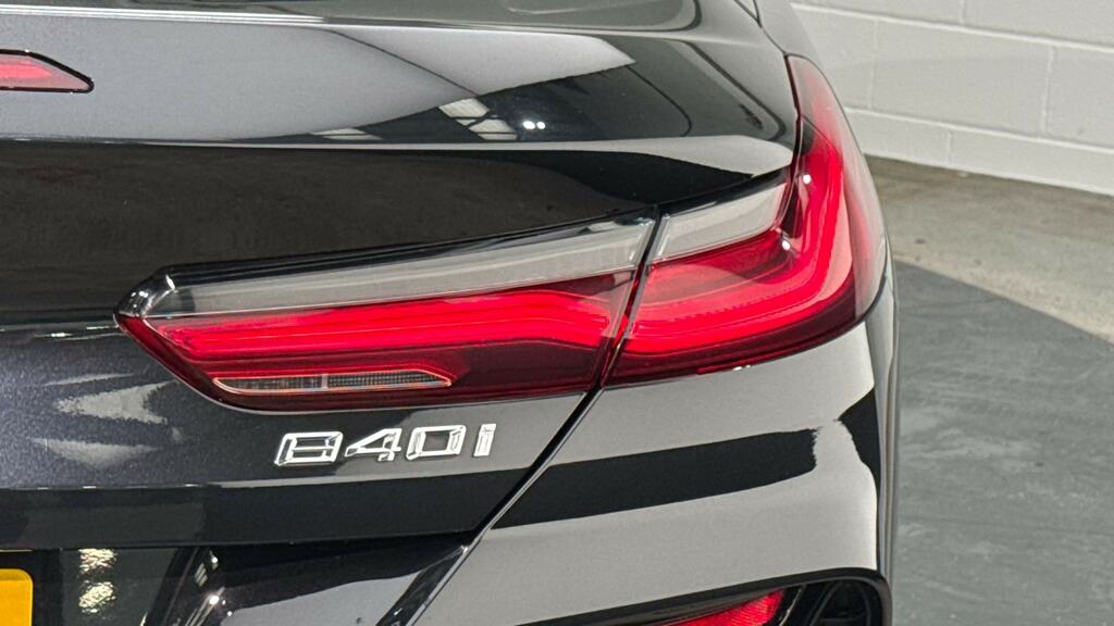 BMW 8 Series 840D Xdrive Green #24