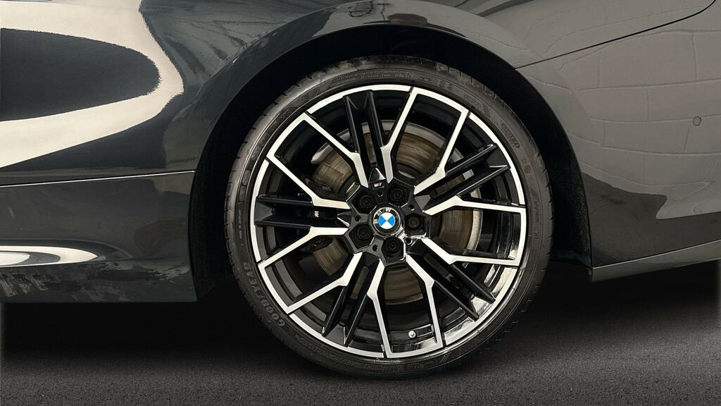 BMW 8 Series 840D Xdrive Green #17