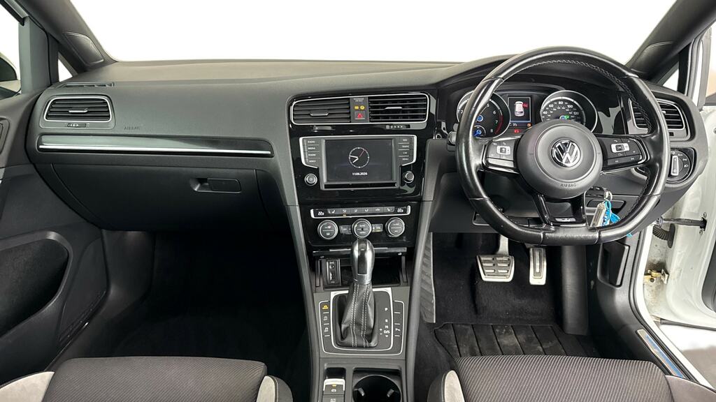 Volkswagen Golf 2.0 Tsi R Dsg KE66JXX White #6