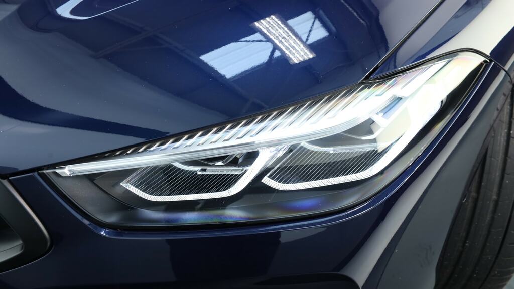 BMW 8 Series M850i Xdrive Blue #25