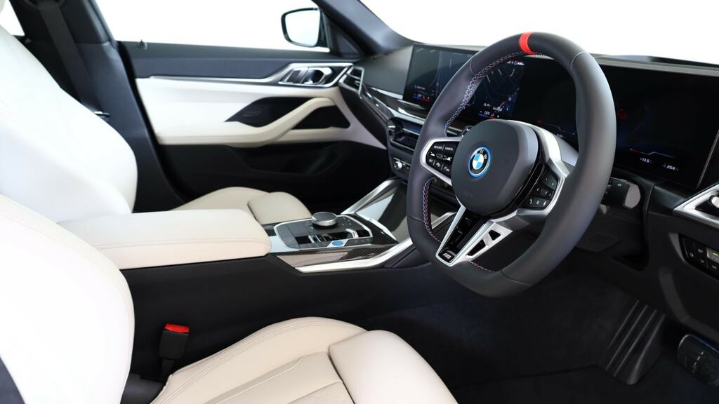 BMW i4 440Kw M60 83.9Kwh Black #6