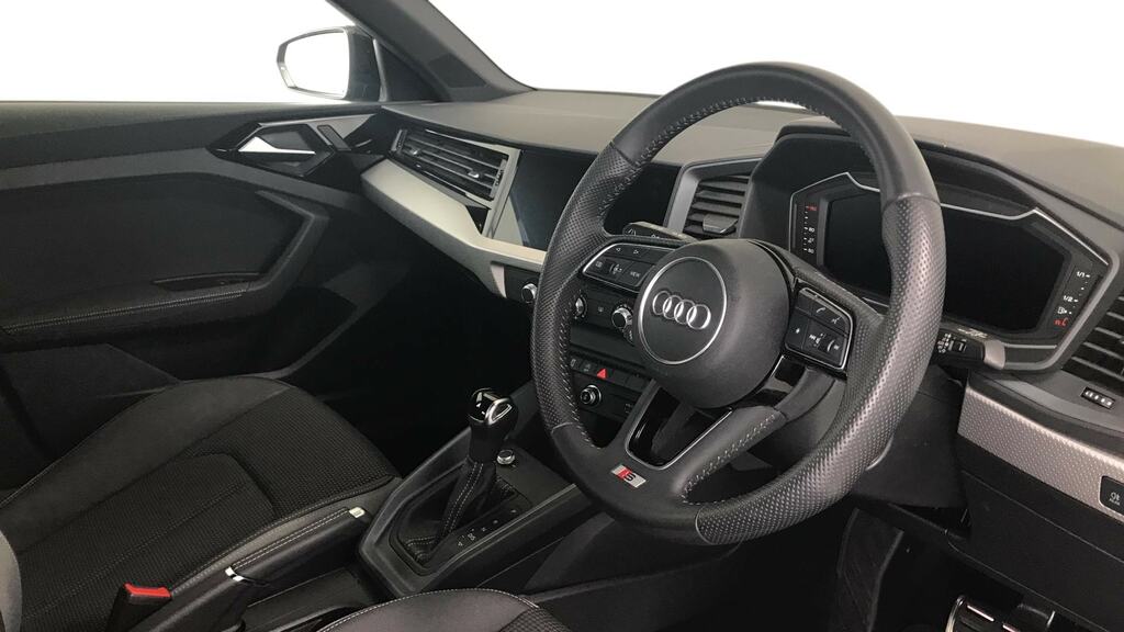 Audi A1 35 Tfsi S Line S Tronic YB19GTD Black #6
