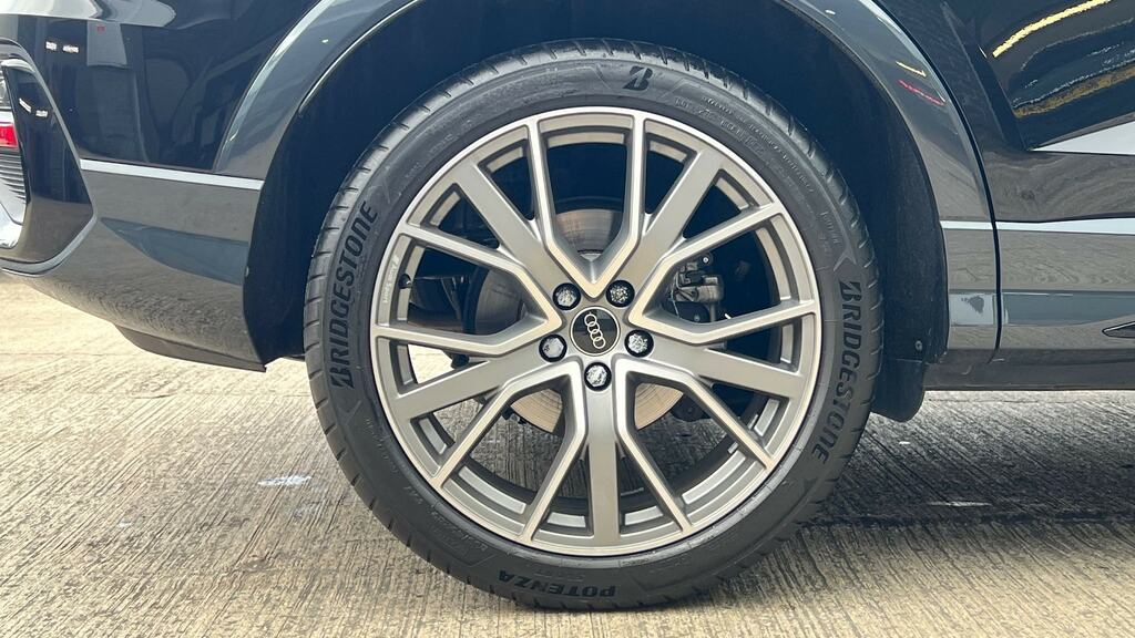 Audi Q3 35 Tfsi Black Edition S Tronic Tech Pack NU25PXG Black #5