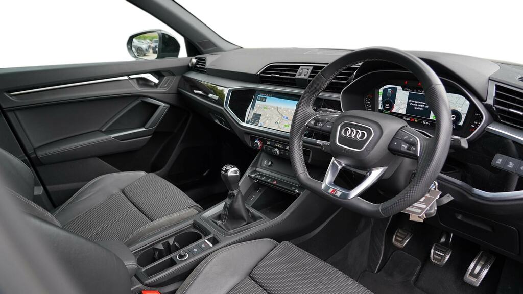 Audi Q3 35 Tfsi Black Edition Grey #6