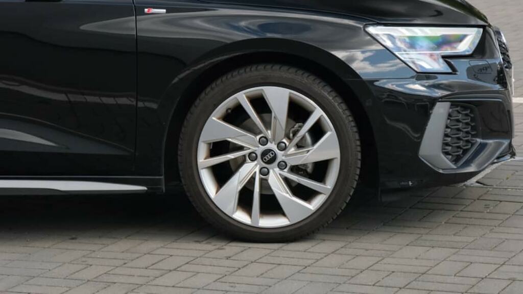 Audi A3 30 Tfsi S Line Comfortsound YE72RXX Black #5