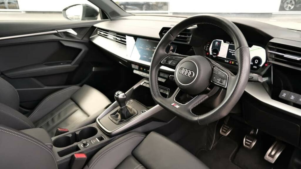Audi A3 30 Tfsi S Line Comfortsound YE72RXX Black #6