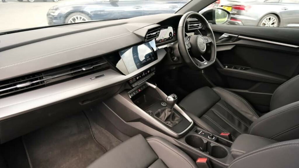 Audi A3 30 Tfsi S Line Comfortsound YE72RXX Black #2