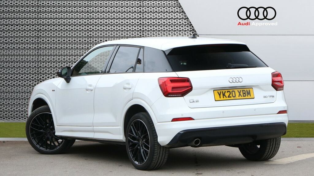 Audi Q2 30 Tfsi Black Edition White #3