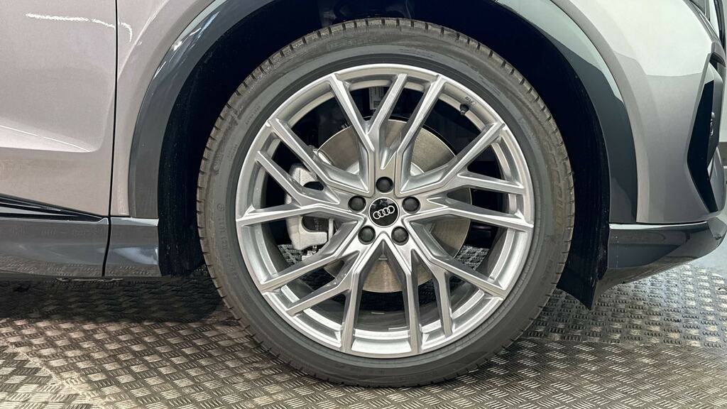 Audi Q4 E Tron 250Kw 55 Qtro 82Kwh Black Ed Tech Pack Grey #5