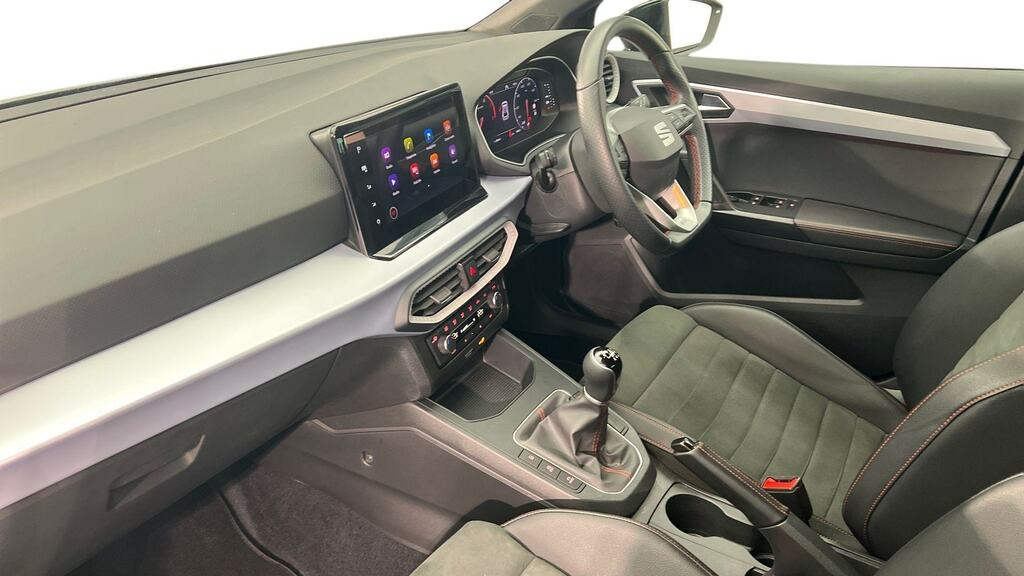 Seat Ibiza 1.0 Tsi 115 Fr Sport Black #2