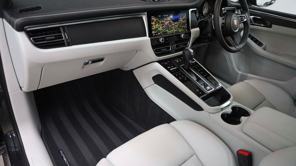 Porsche Macan 5dr Pdk Grey #3