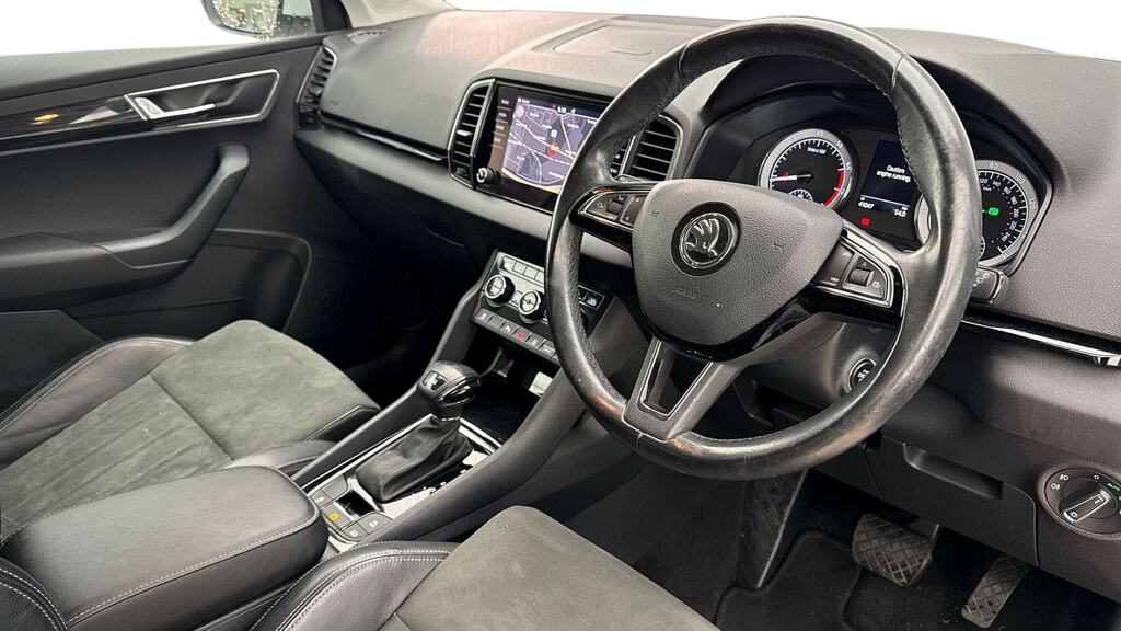 Skoda Karoq 1.5 Tsi Se L Dsg White #6