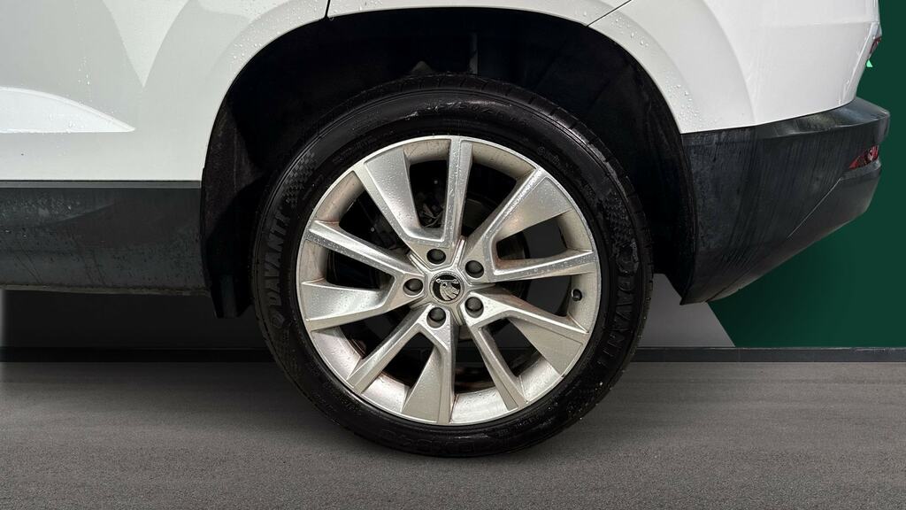 Skoda Karoq 1.5 Tsi Se L Dsg White #5