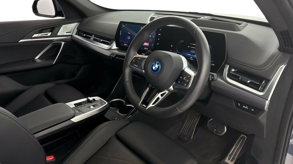BMW iX1 150Kw Edrive20 Shadow Edition 65Kwh Blue #6