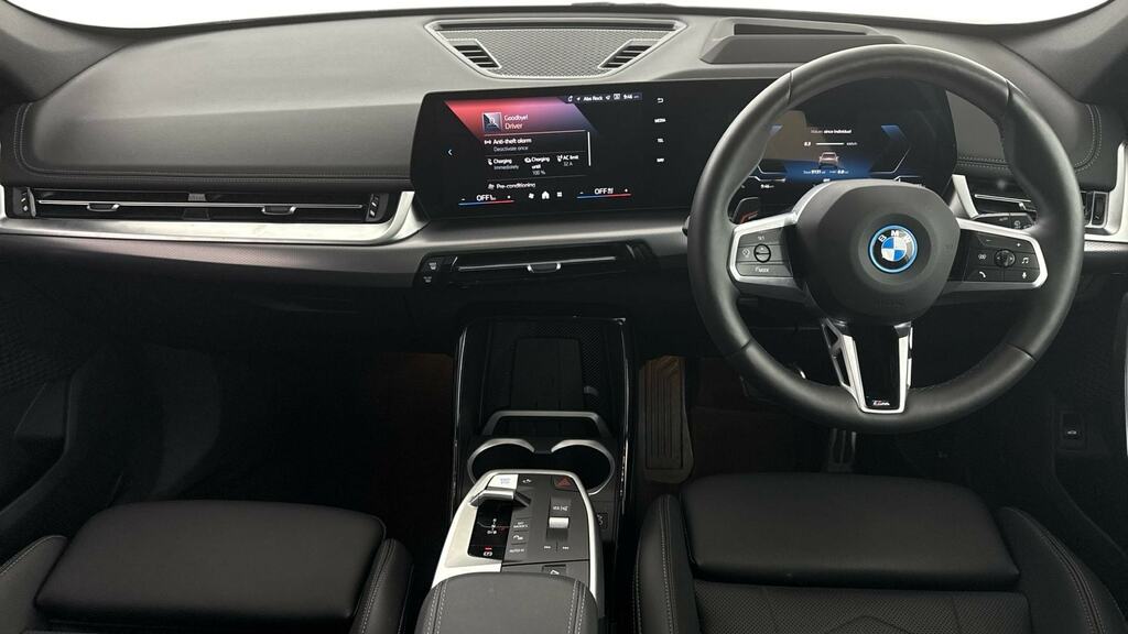 BMW iX1 150Kw Edrive20 Shadow Edition 65Kwh Blue #4