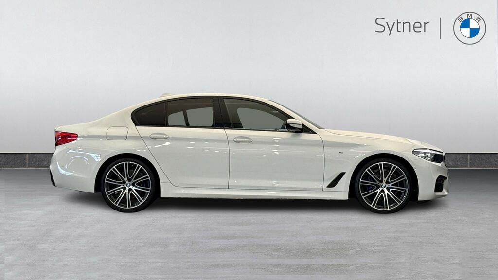 BMW 5 Series 530D Xdrive M Sport White #3