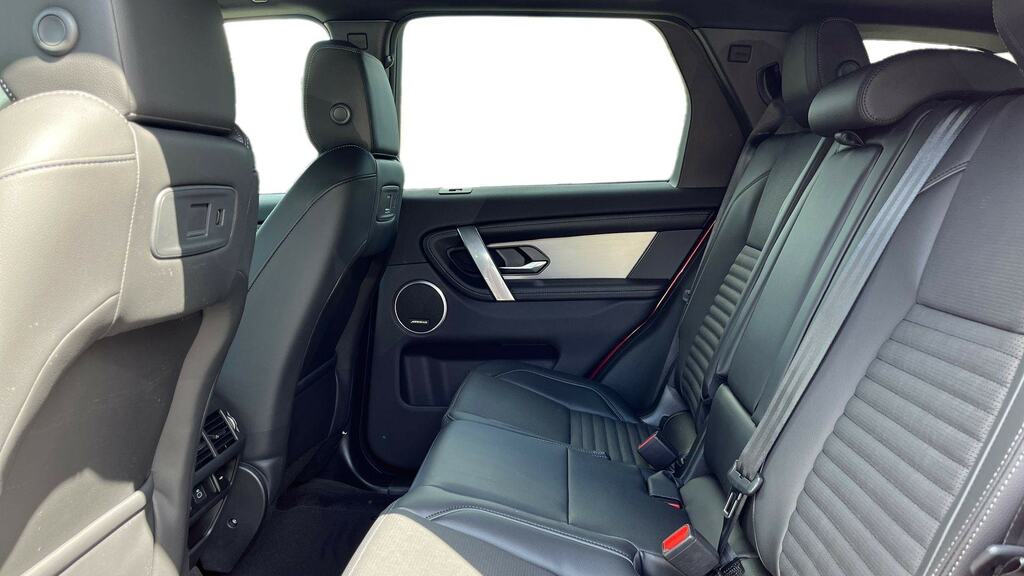 Land Rover Discovery Sport 1.5 P270e Landmark 5 Seat Red #4