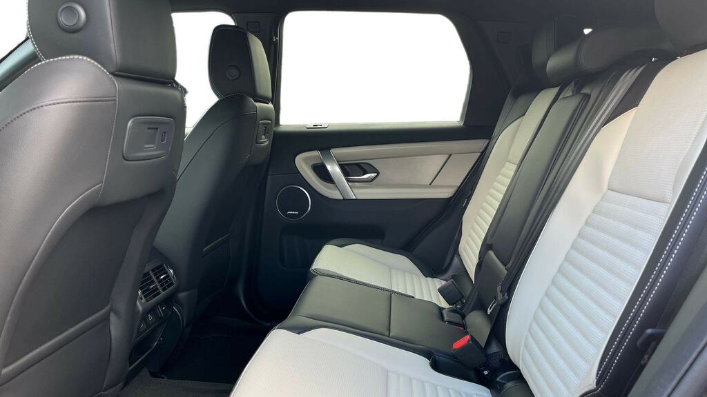 Land Rover Discovery Sport 1.5 P270e Landmark 5 Seat Grey #4