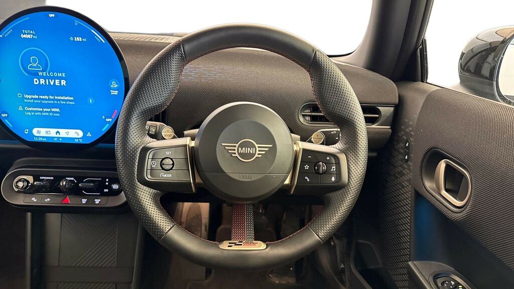 Mini Hatch 1.5 C Sport CA75VBX Black #5