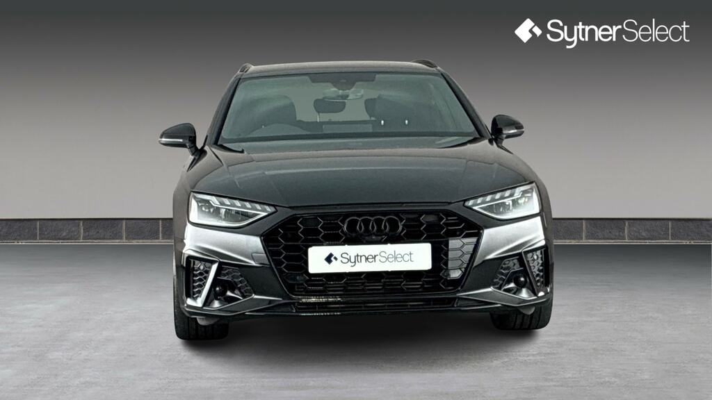 Audi A4 Avant 35 Tfsi Black Edition S Tronic Comfortsound FP23OJL Black #4
